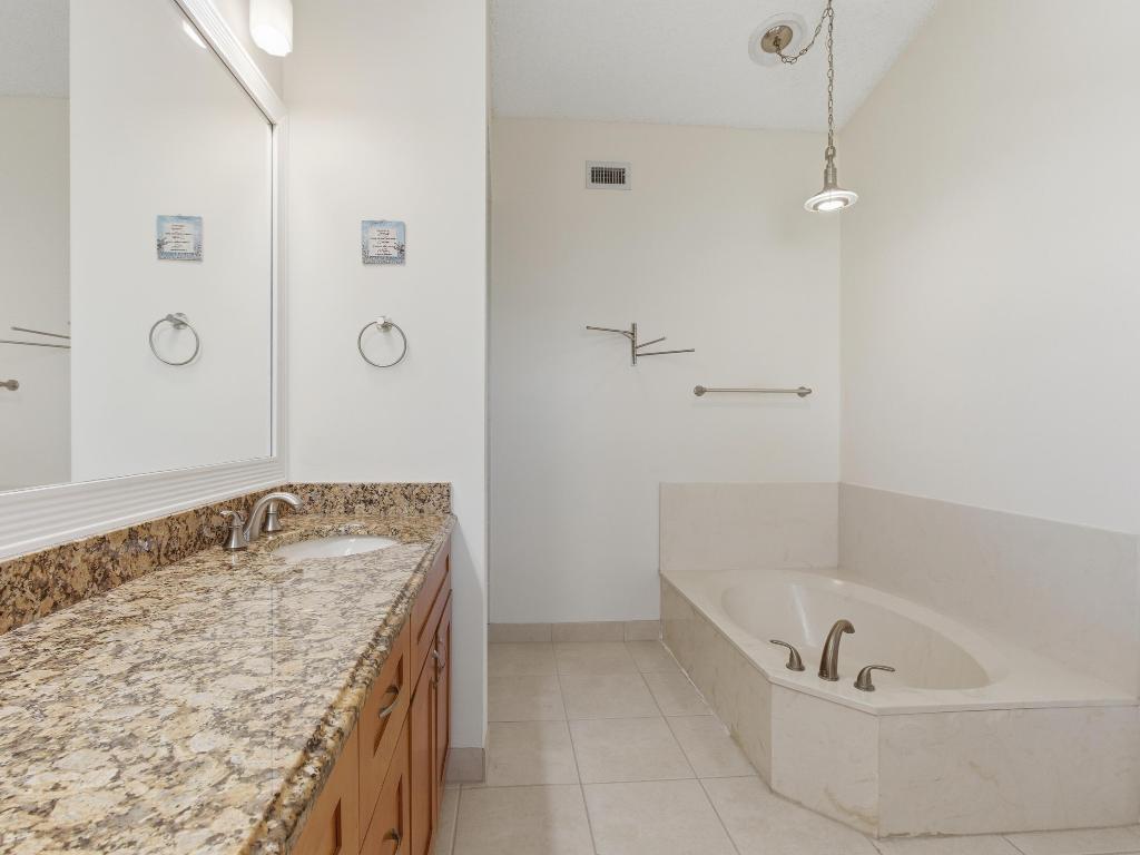 Palm Club West Village 2 - Residential