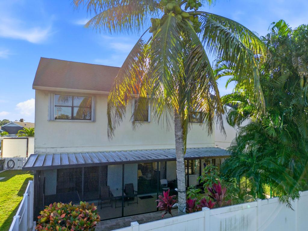 Palm Club West Village 2 - Residential