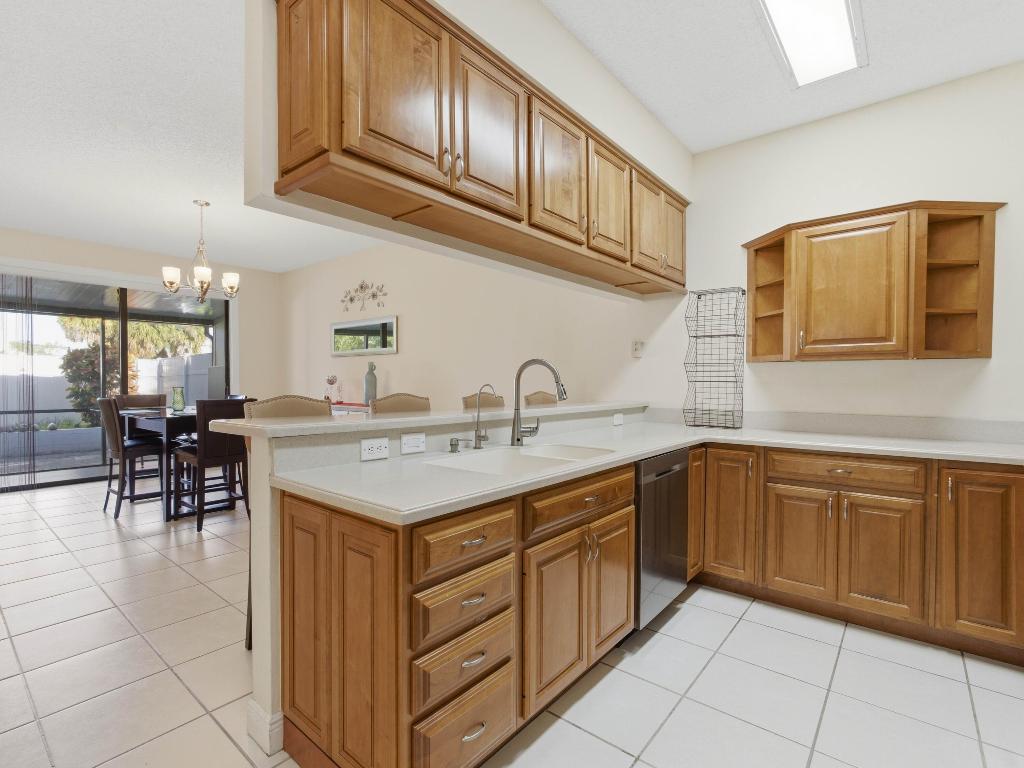 Palm Club West Village 2 - Residential