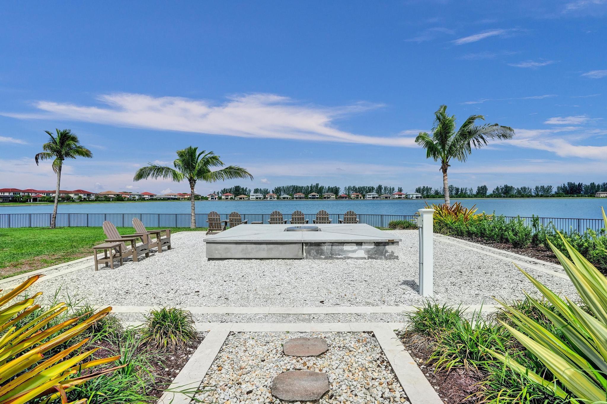 Parkland Bay - Residential