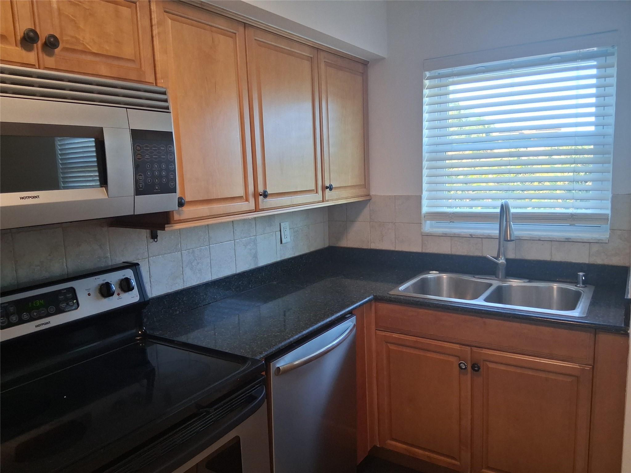 505 NE 20 Avenue 217