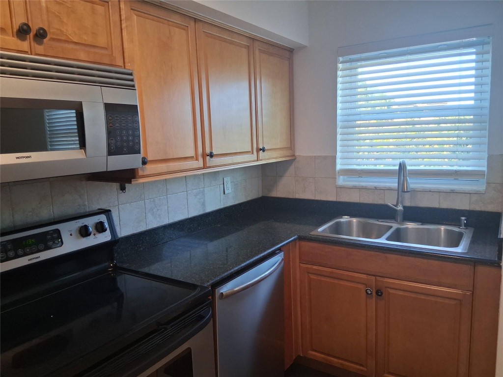 505 Deerfield - Residential