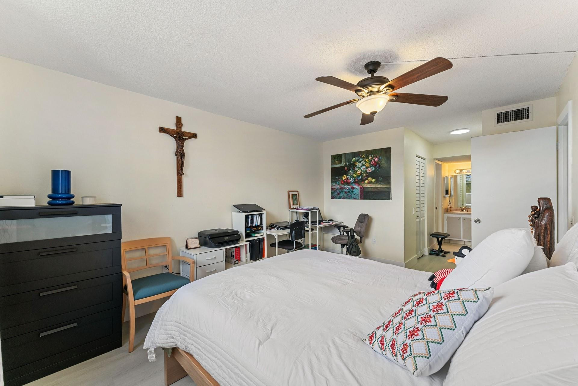 LIME BAY - Residential