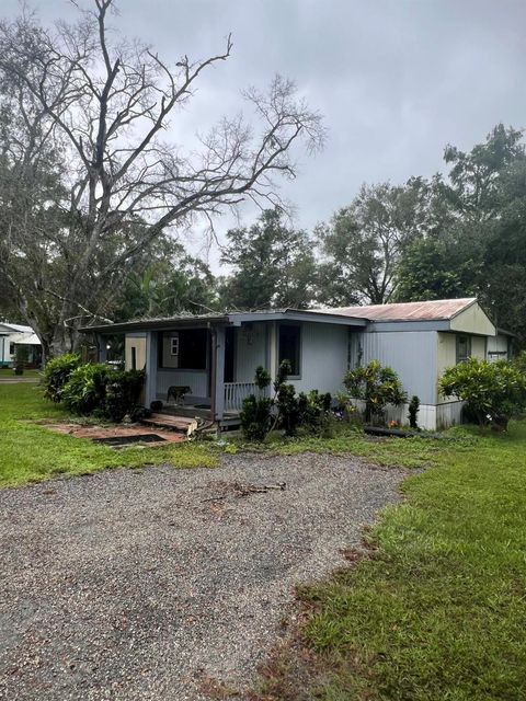 A home in Okeechobee