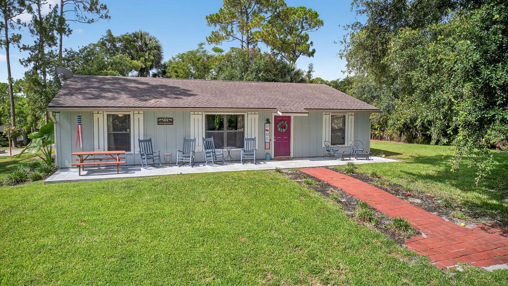 Photo of 16824 71st Lane N, Loxahatchee, FL 33470 (MLS # R11101448)