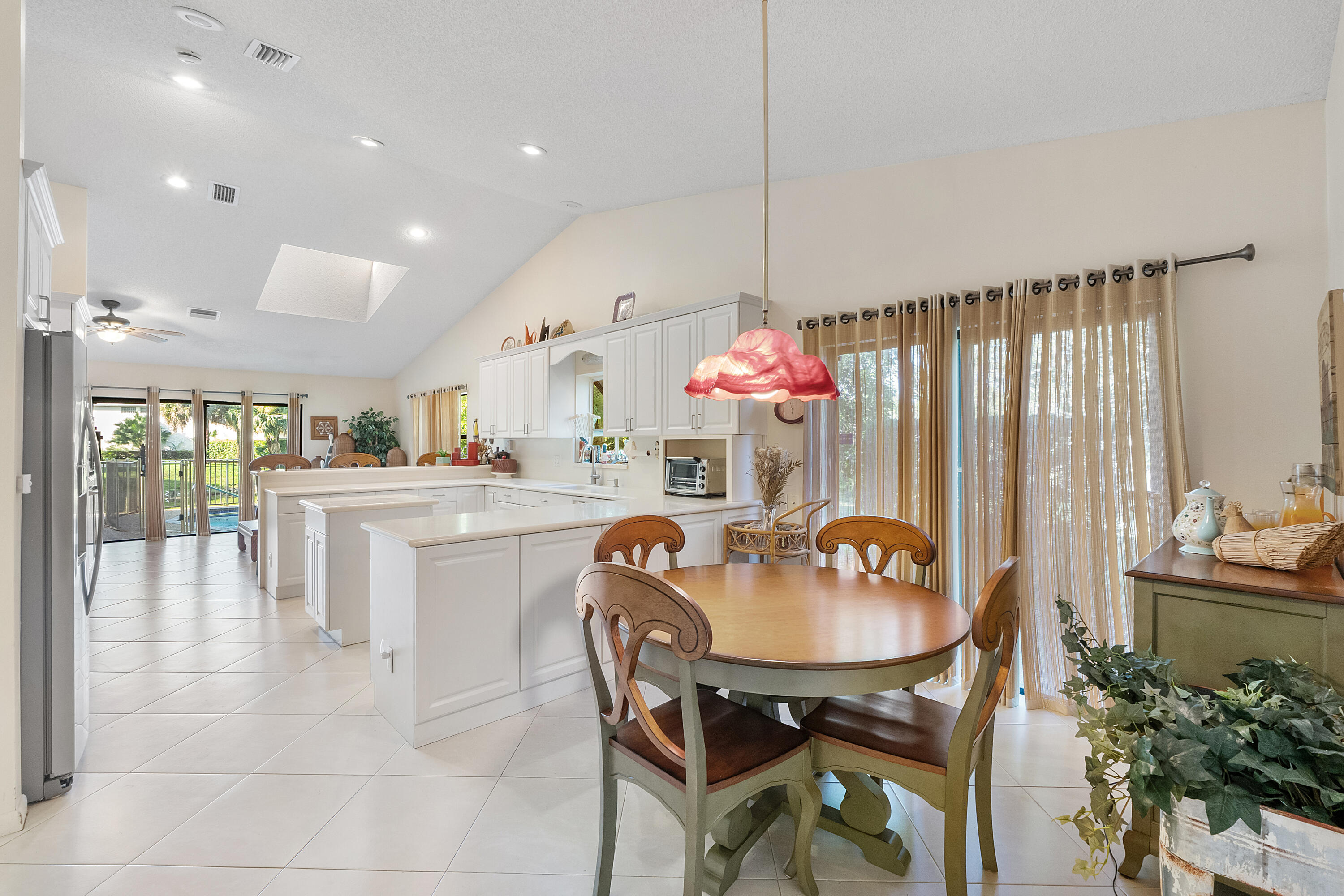 MAPLEWOOD - Residential