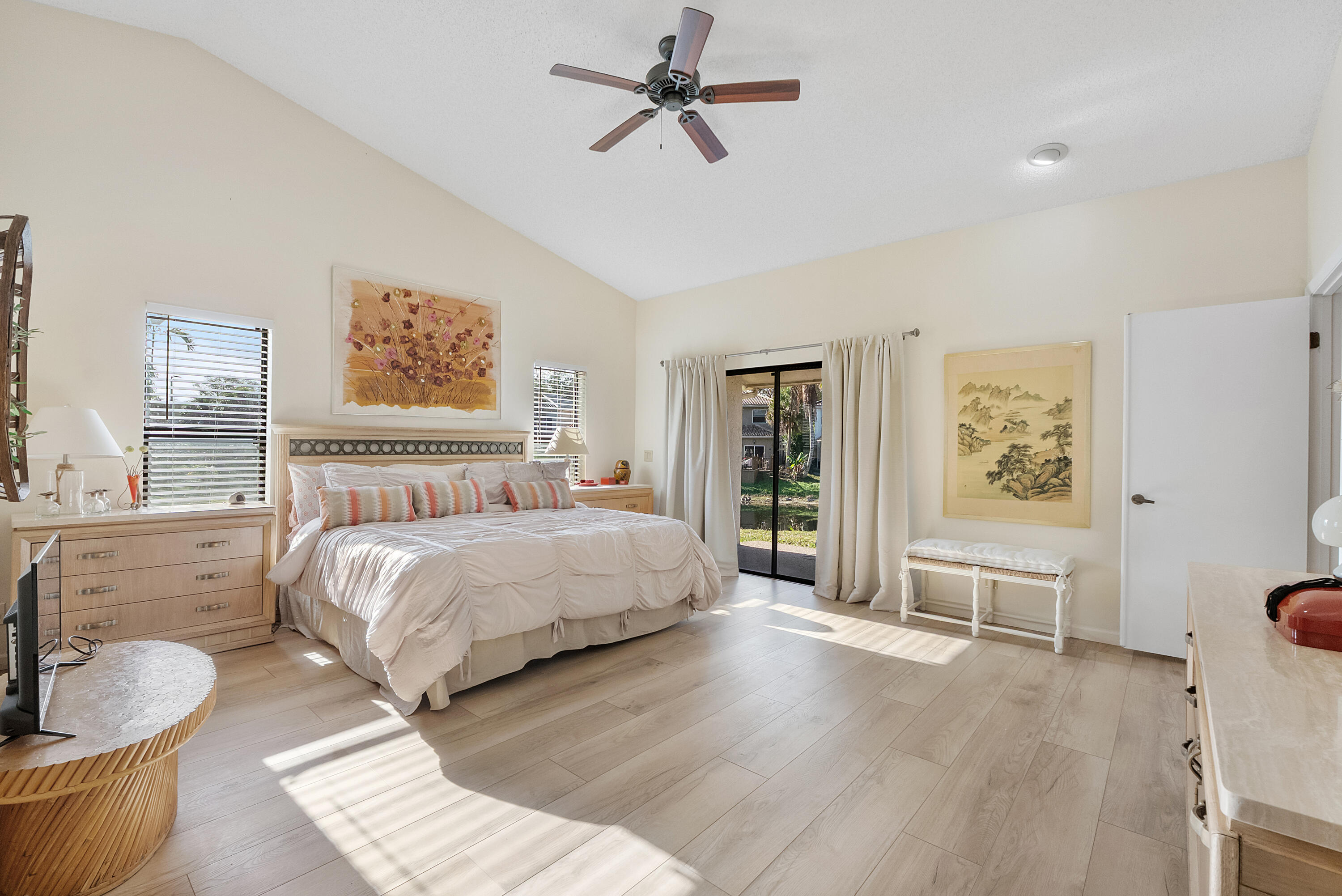 MAPLEWOOD - Residential