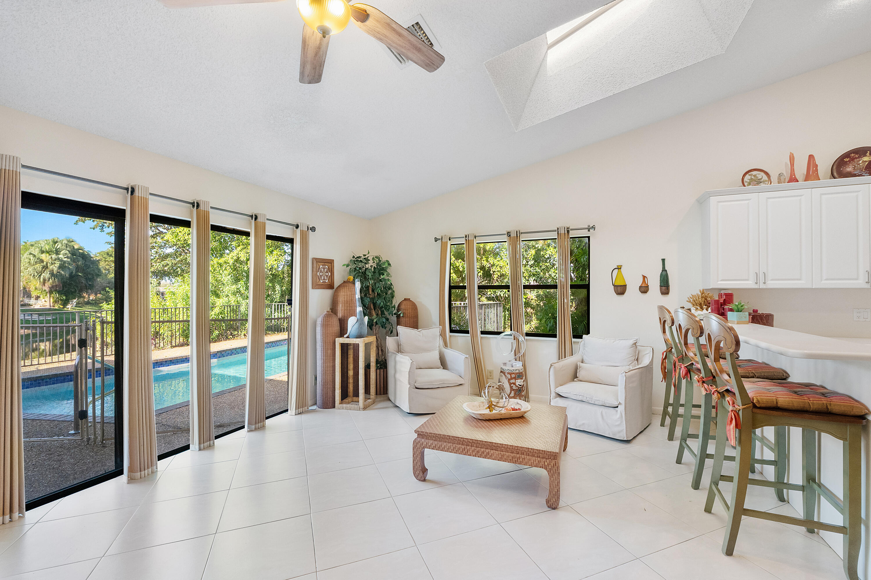 MAPLEWOOD - Residential