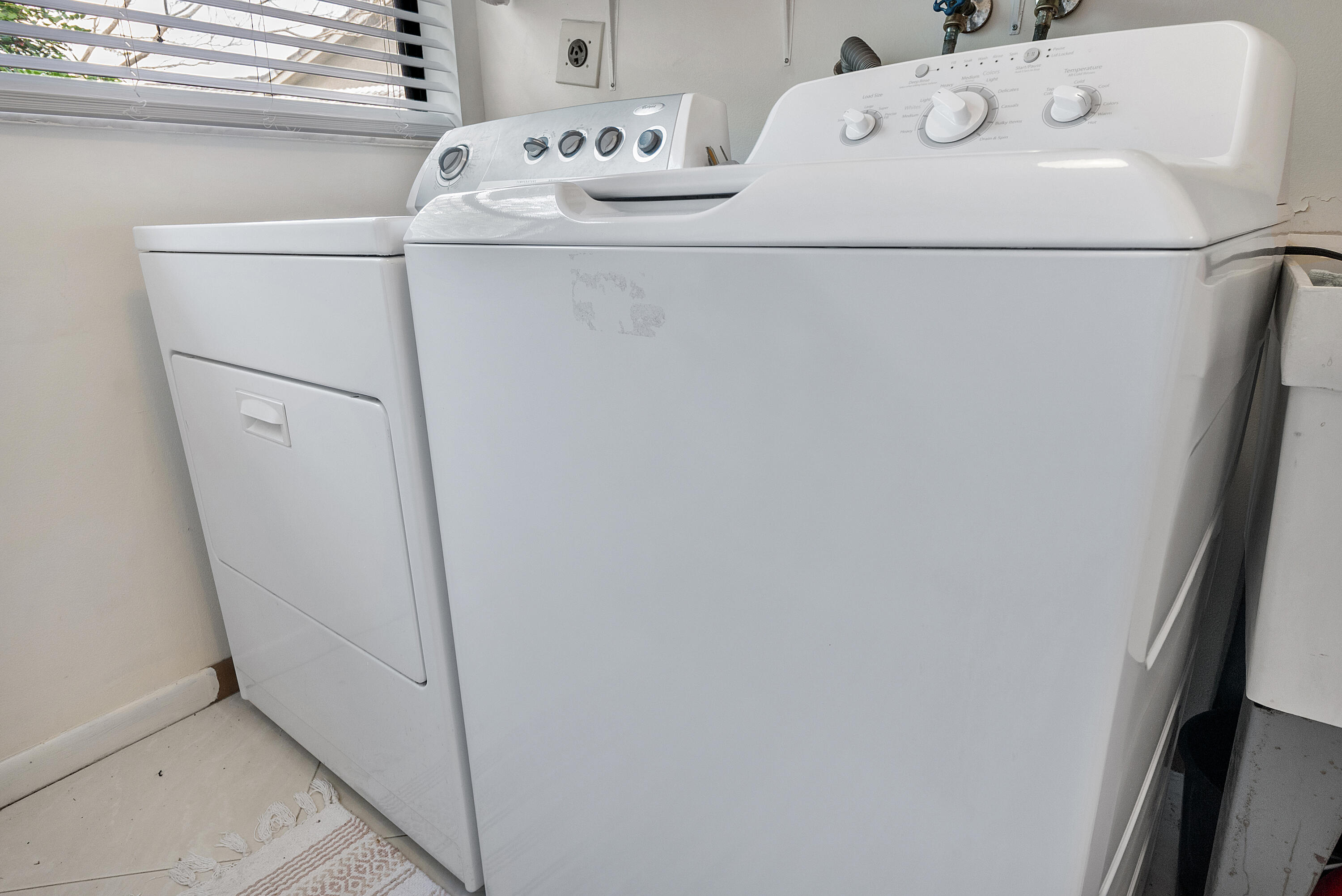 MAPLEWOOD - Residential