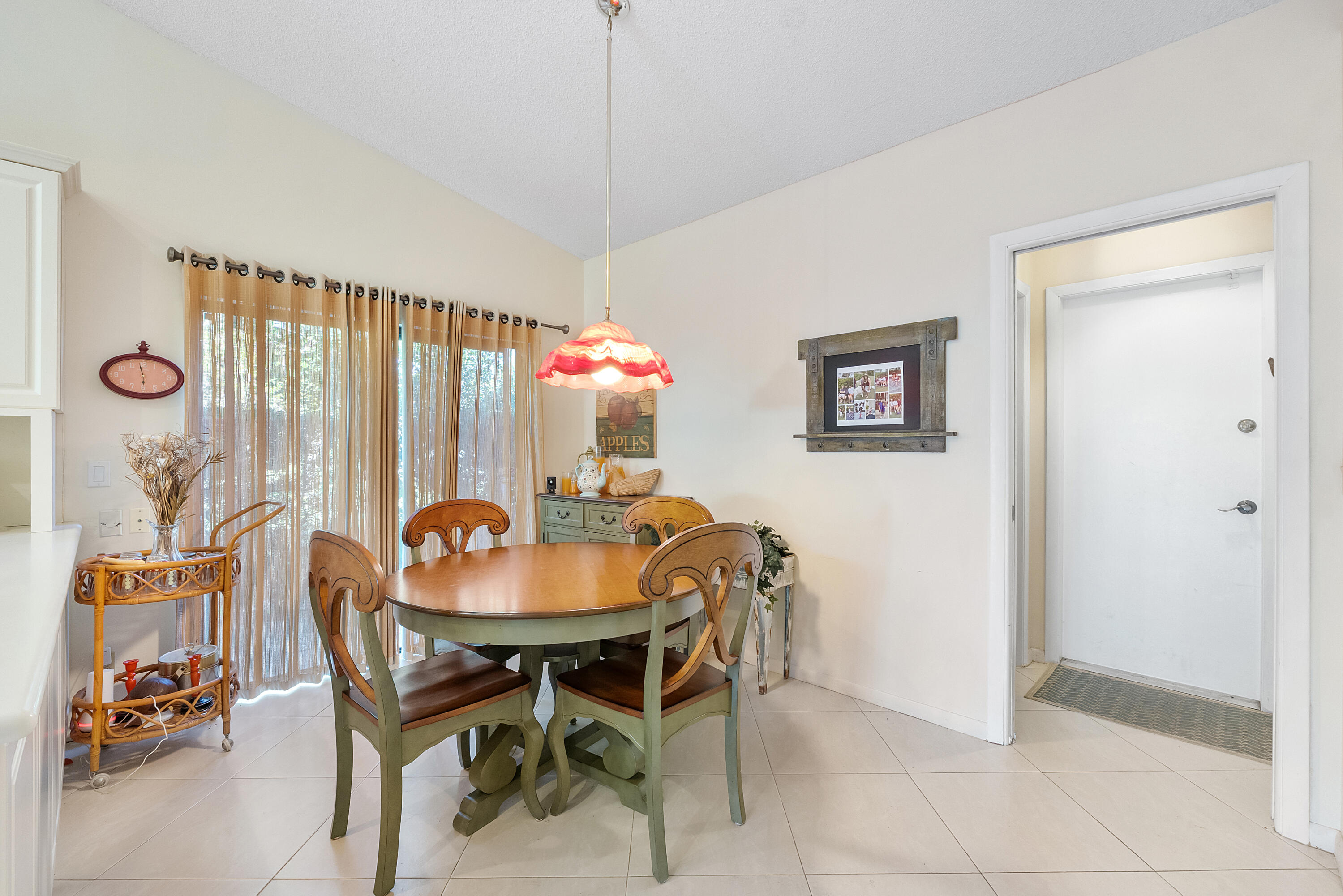 MAPLEWOOD - Residential