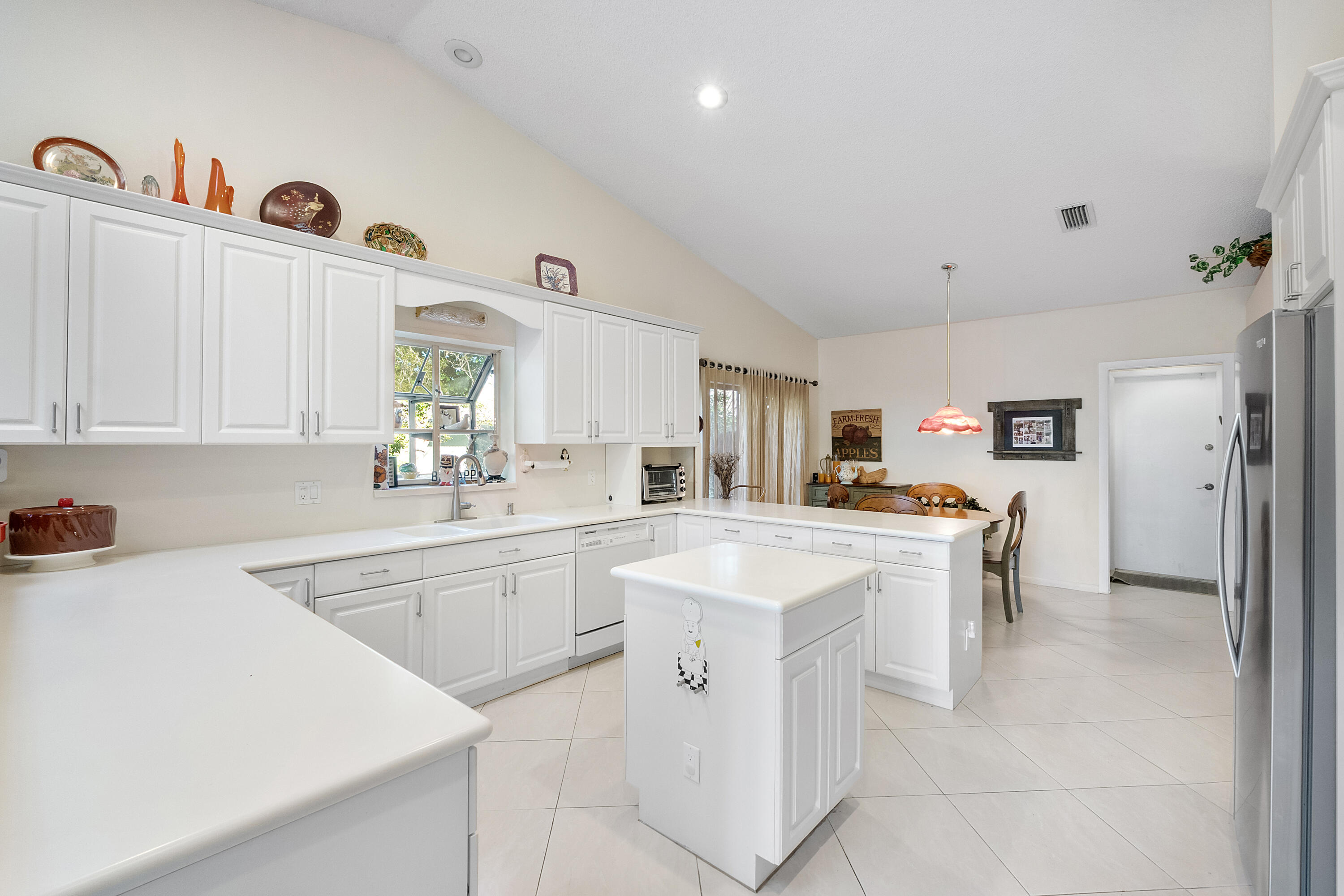 MAPLEWOOD - Residential