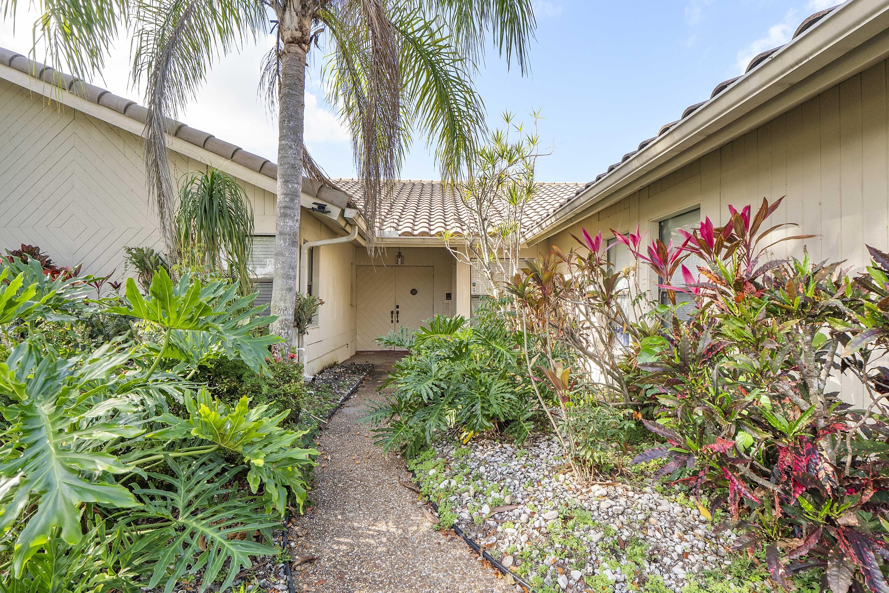 MAPLEWOOD - Residential