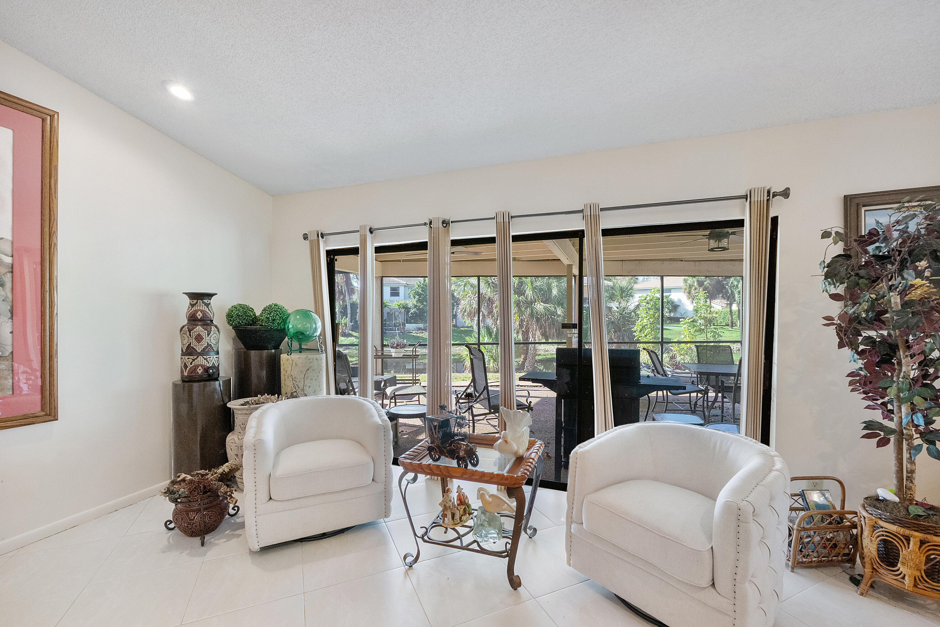 MAPLEWOOD - Residential