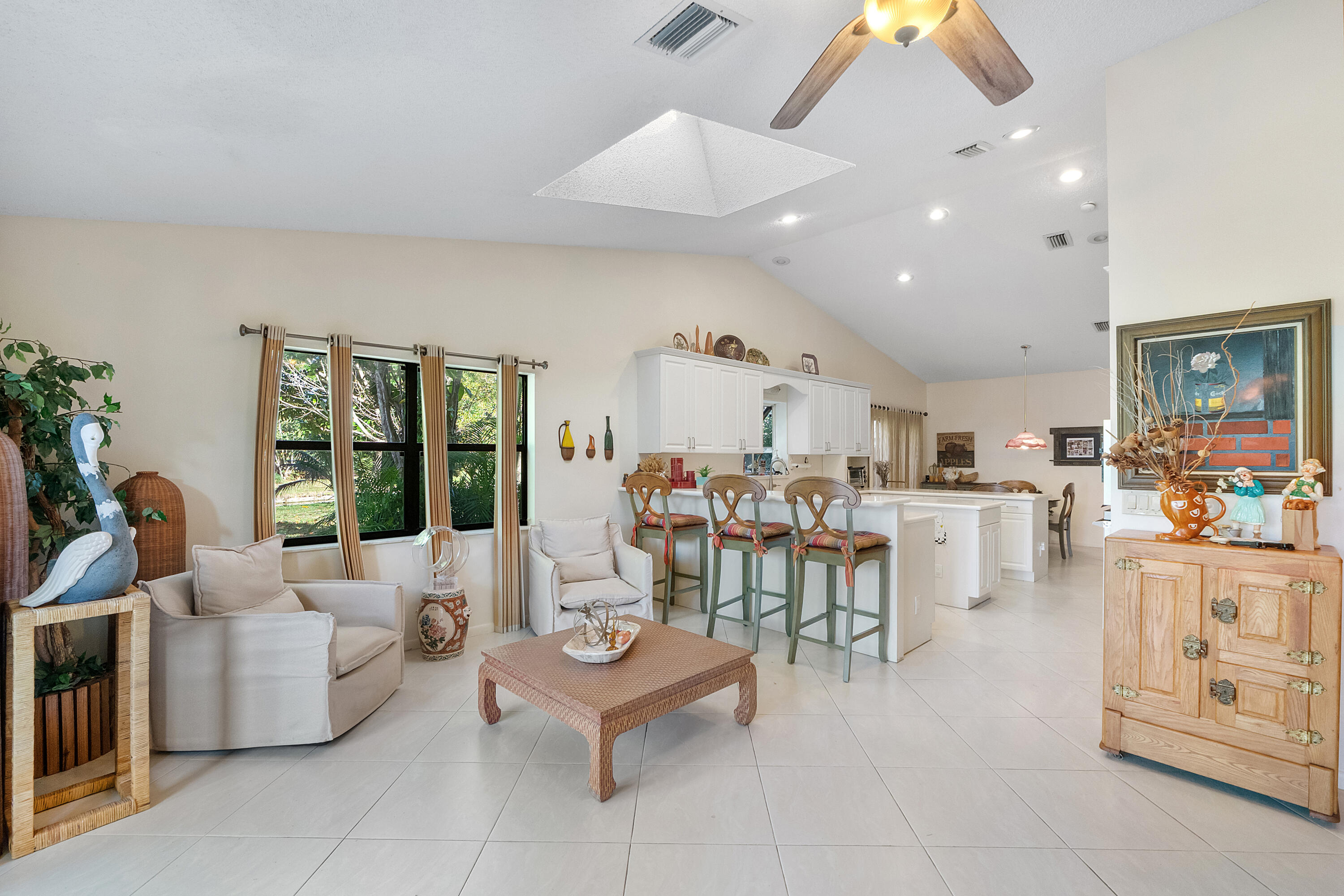 MAPLEWOOD - Residential