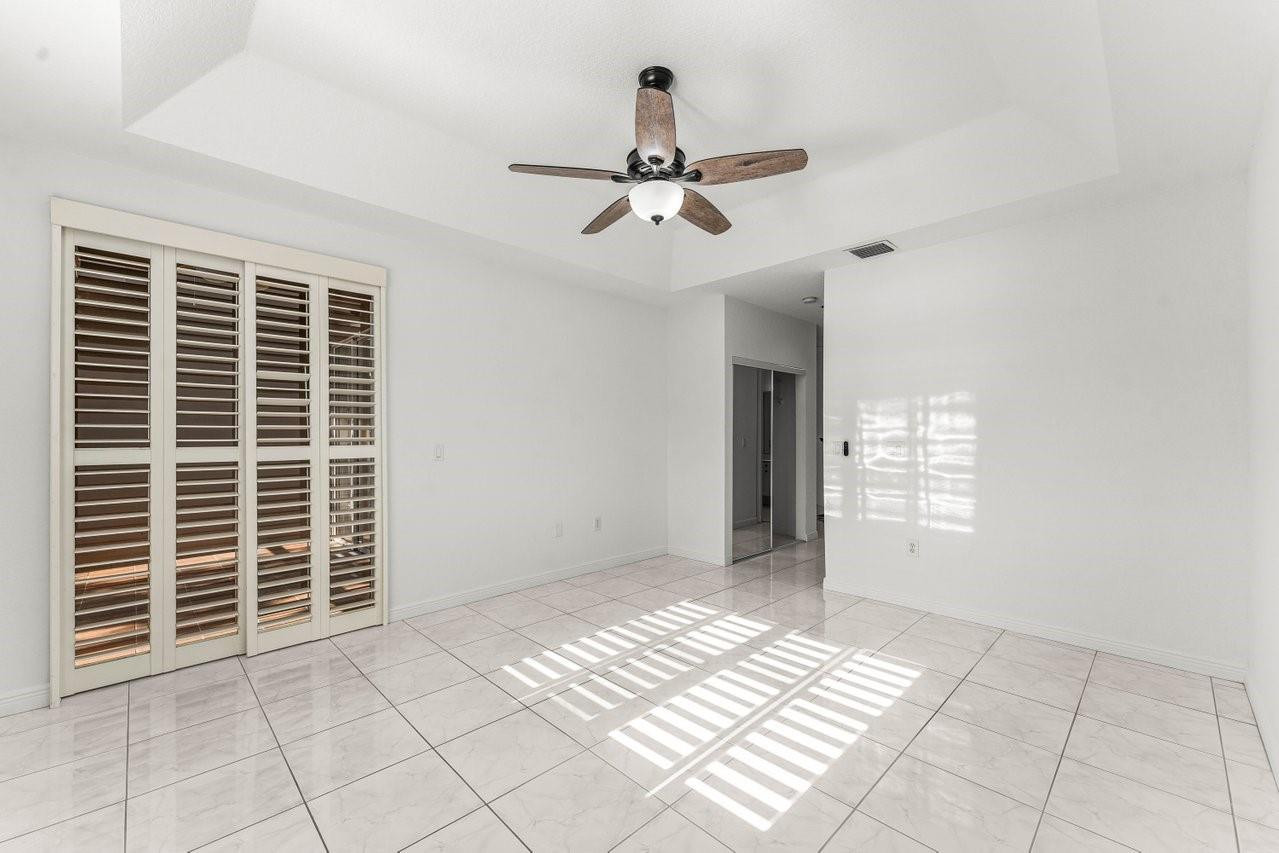 EXETER CONDOMINIUM - Residential