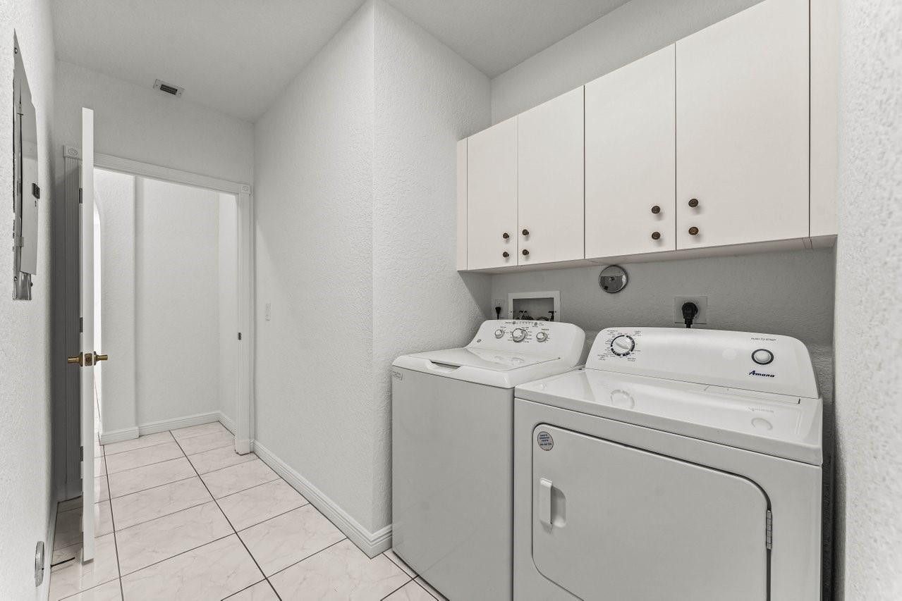 EXETER CONDOMINIUM - Residential