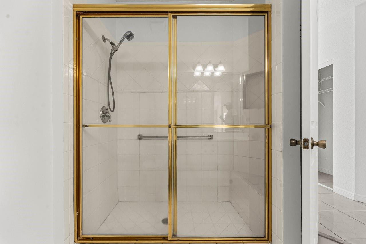 EXETER CONDOMINIUM - Residential