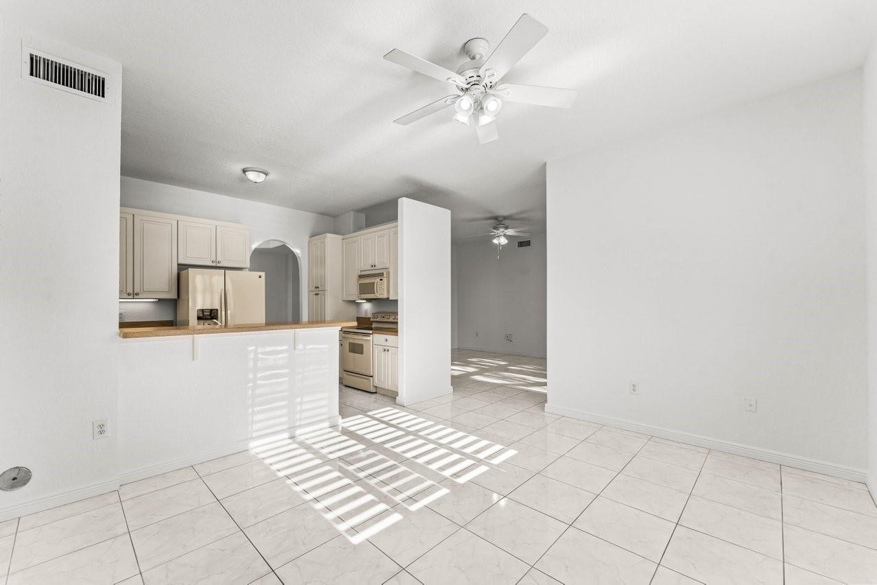 EXETER CONDOMINIUM - Residential