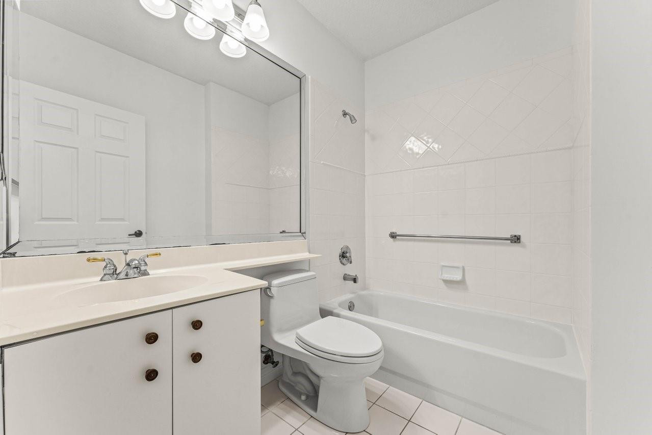 EXETER CONDOMINIUM - Residential