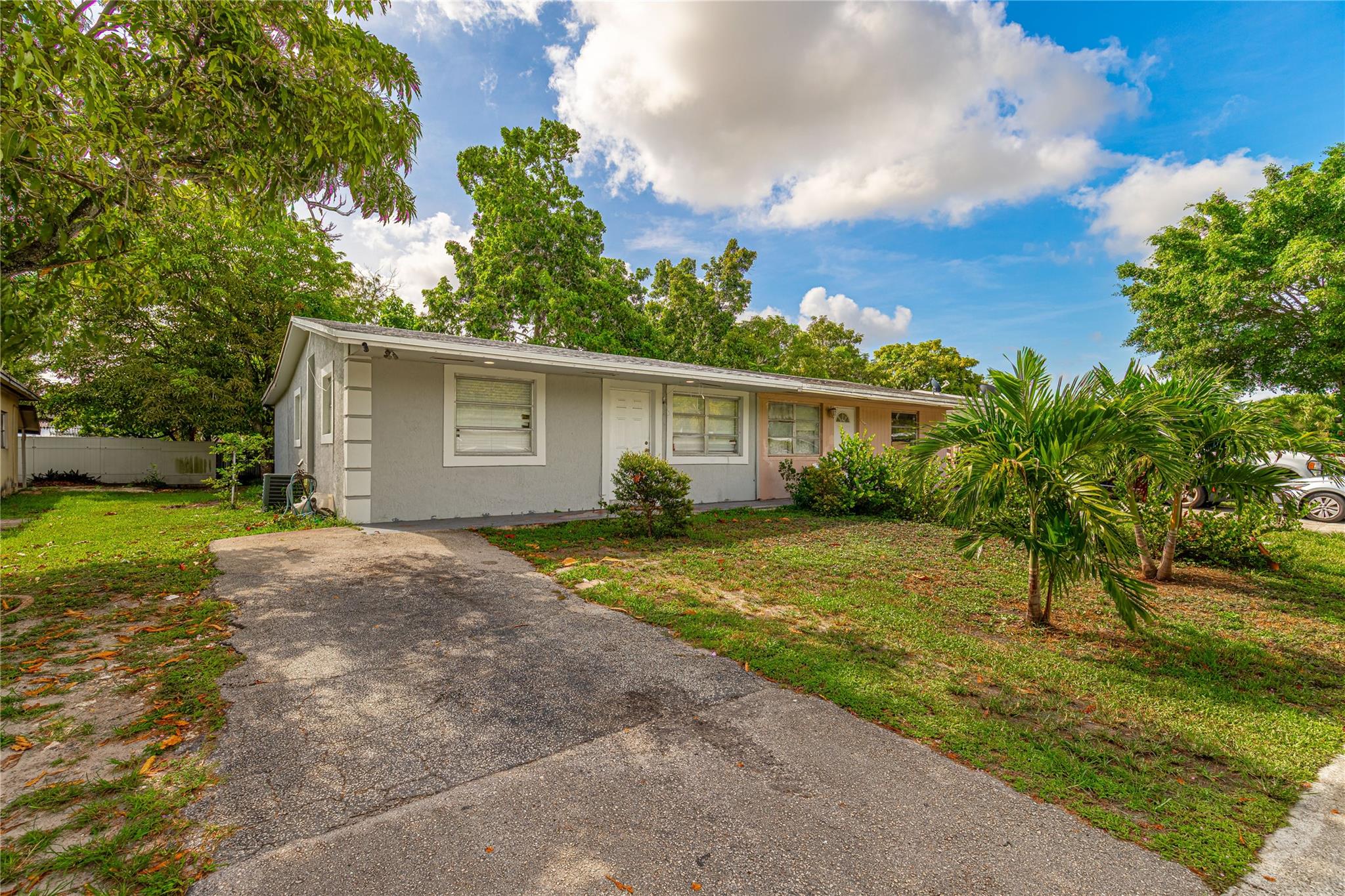 1910 SW 63rd Ter