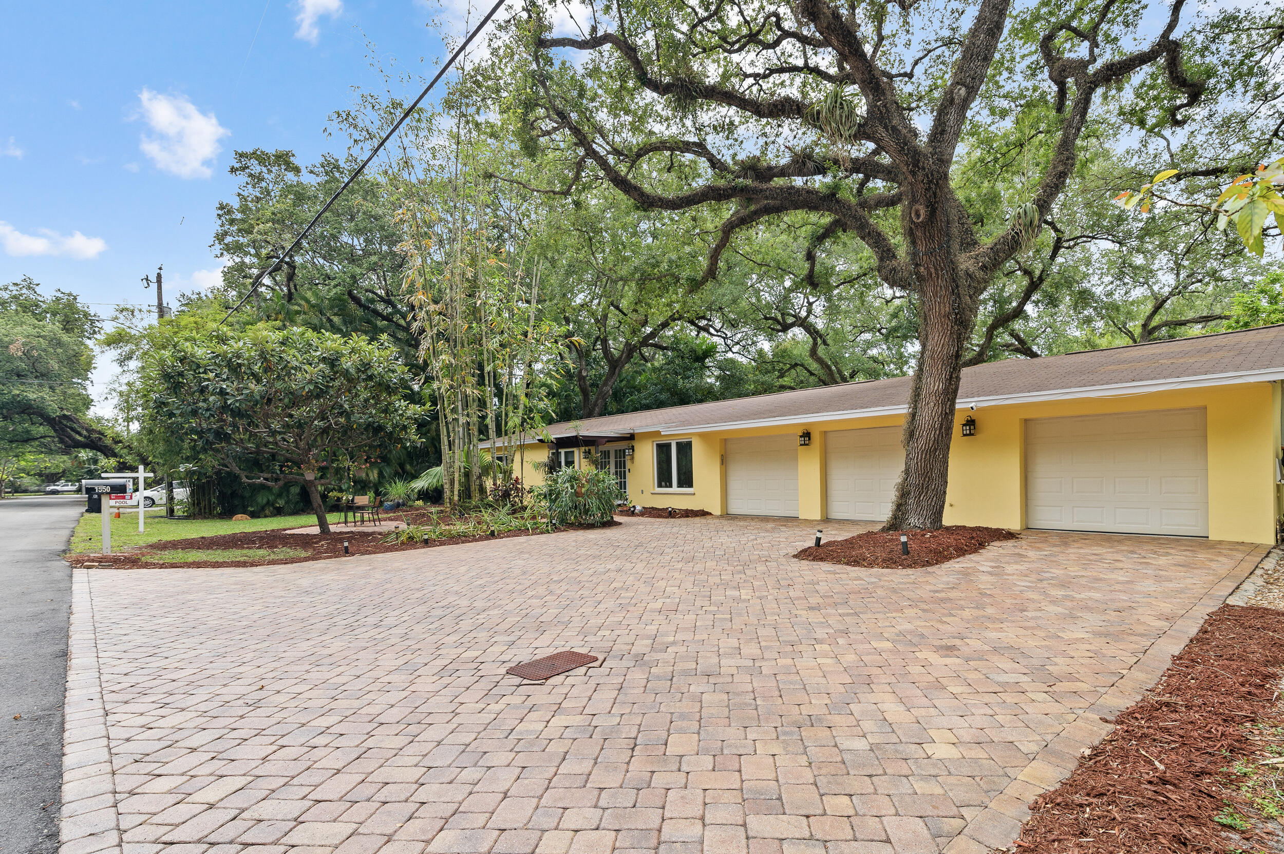 1550 SW 30th Place