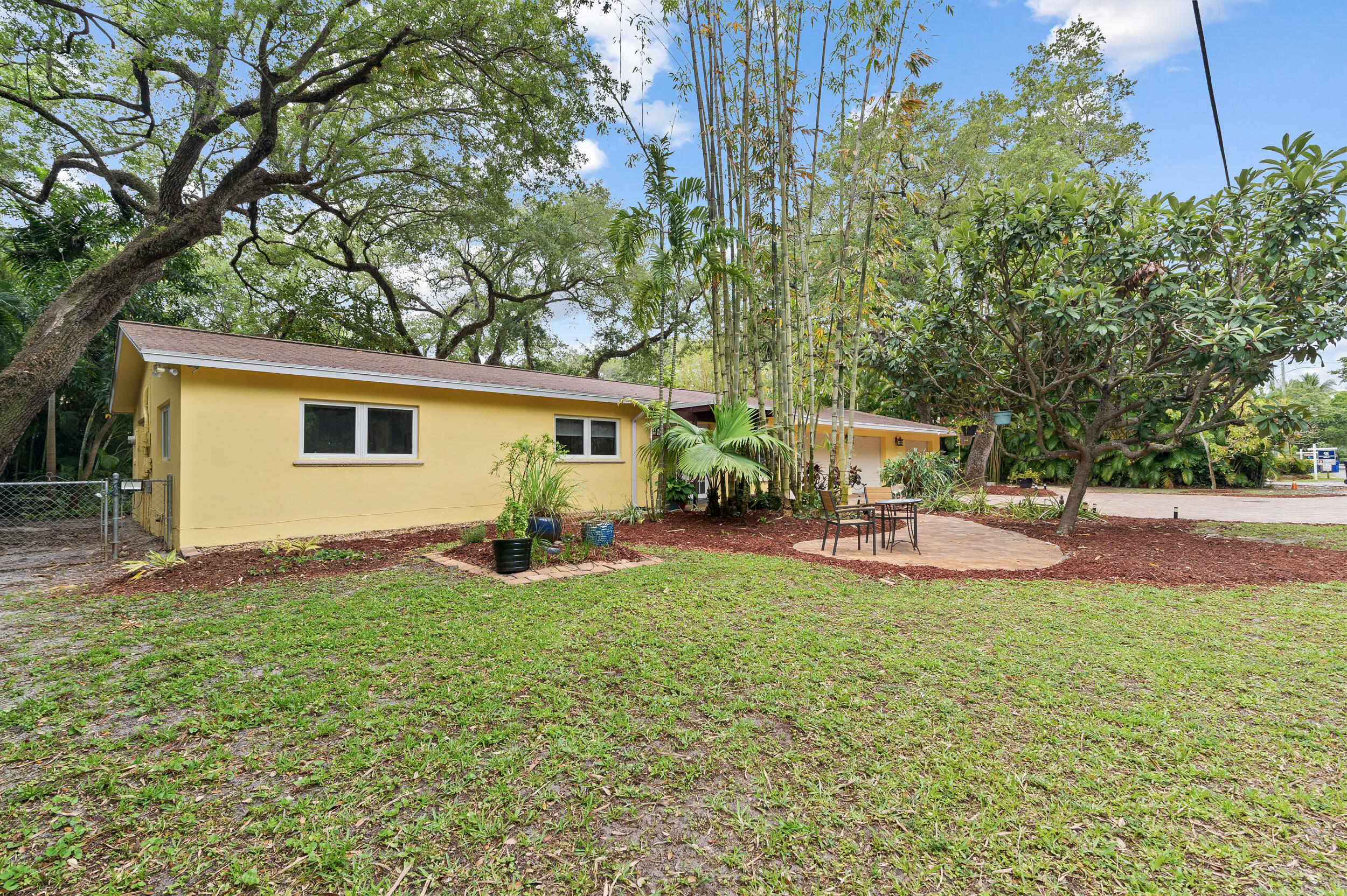 1550 SW 30th Place