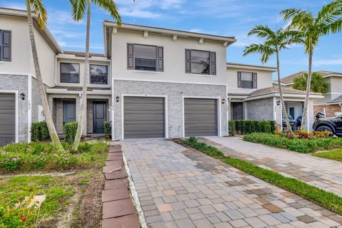 A home in Deerfield Beach