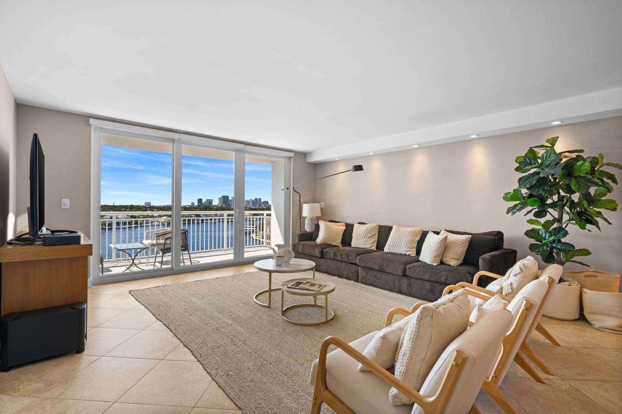 BAYSHORE TOWERS - Residential Lease