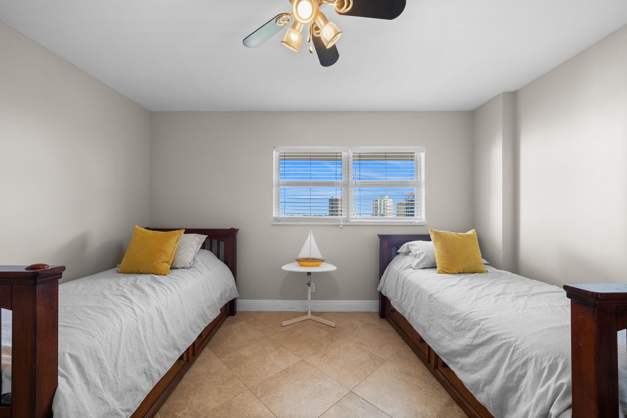 BAYSHORE TOWERS - Residential Lease