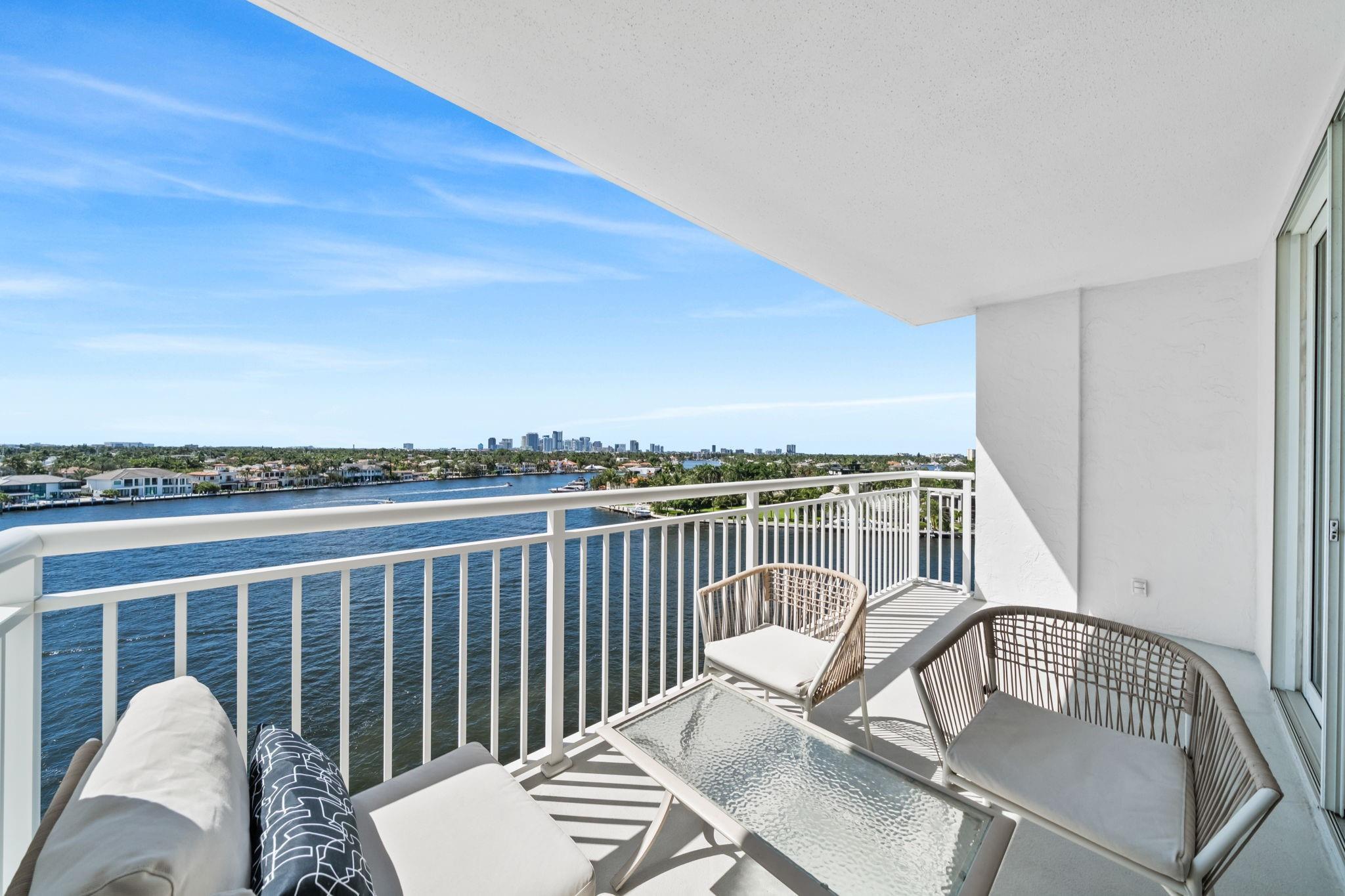 BAYSHORE TOWERS - Residential Lease
