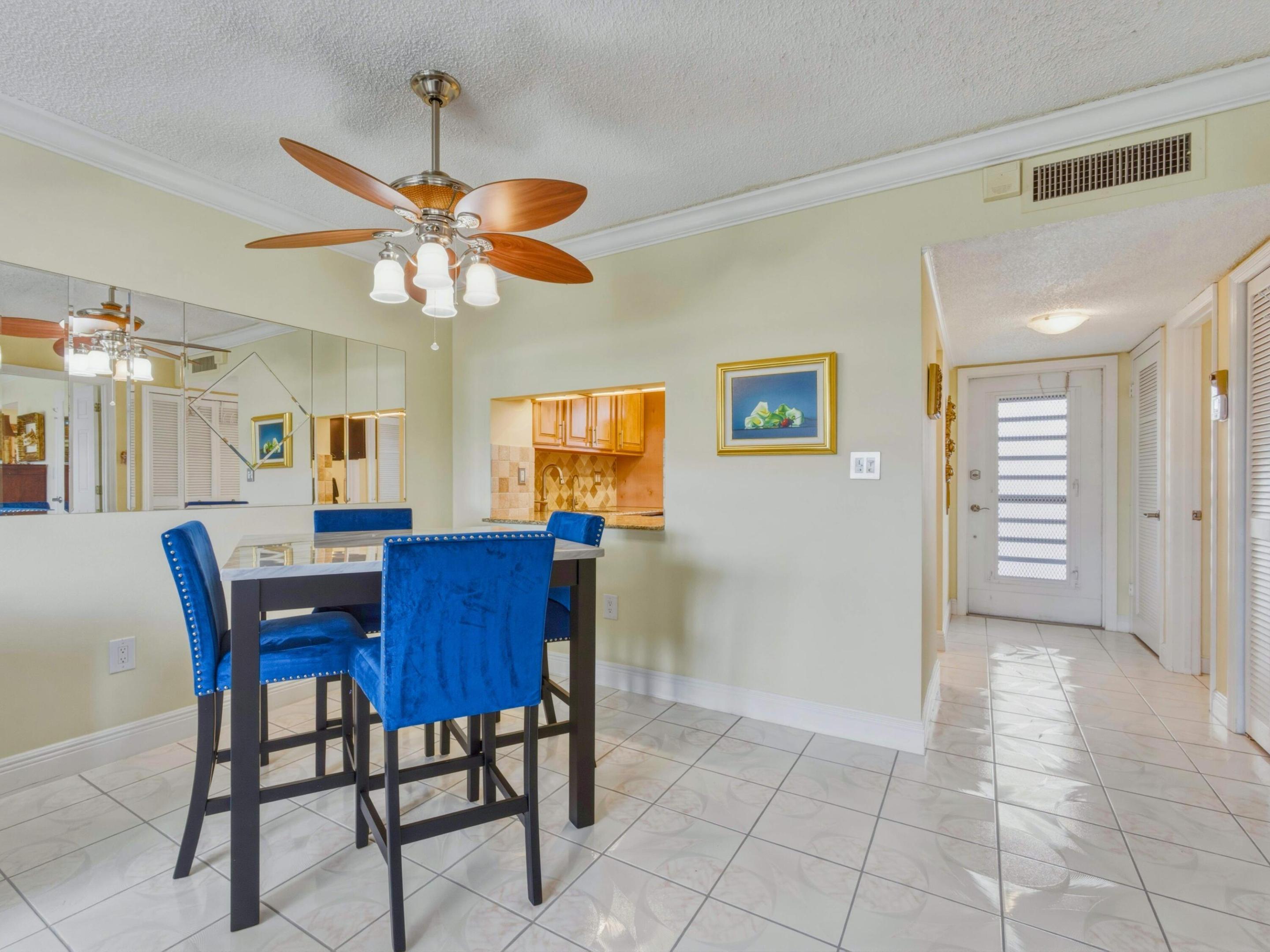 SANDALFOOT SOUTH TWO CONDO OR2089P775 - Residential
