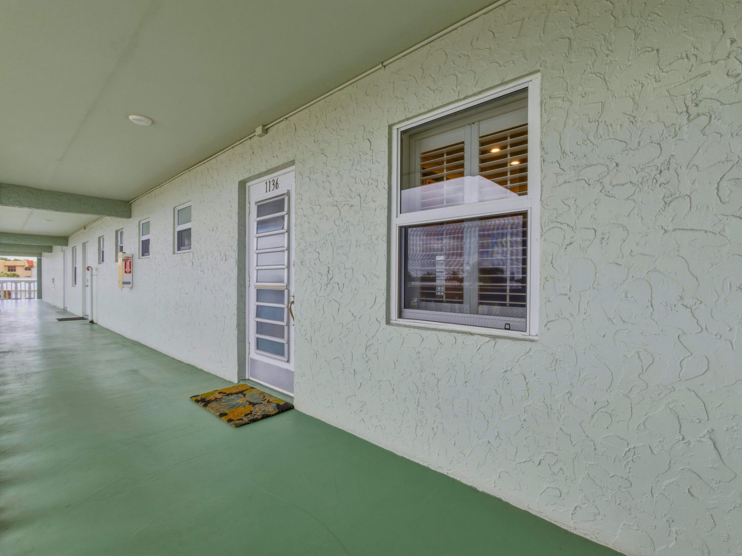 SANDALFOOT SOUTH TWO CONDO OR2089P775 - Residential