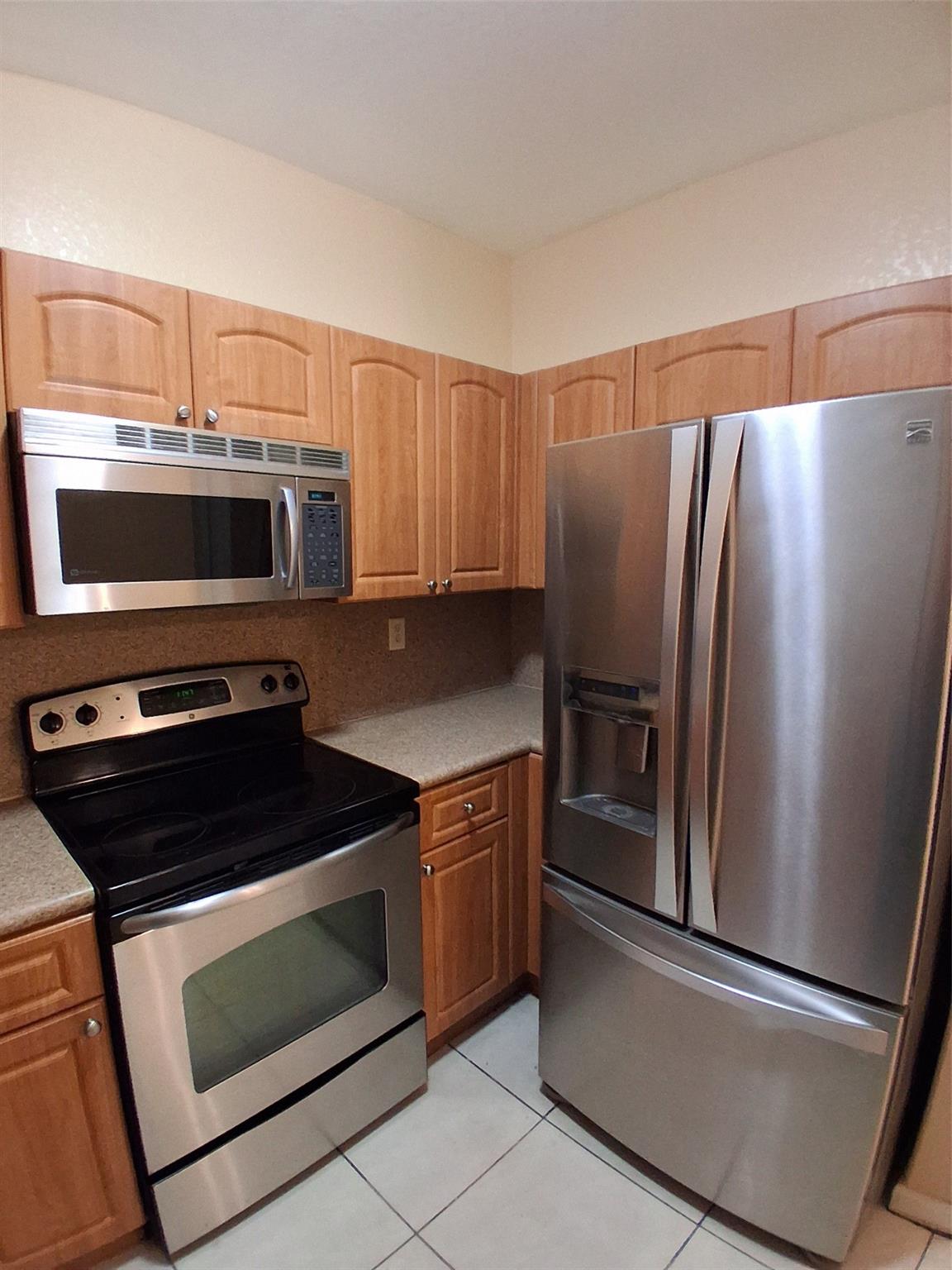 Shoma Twnhms At Keyscove - Residential Lease