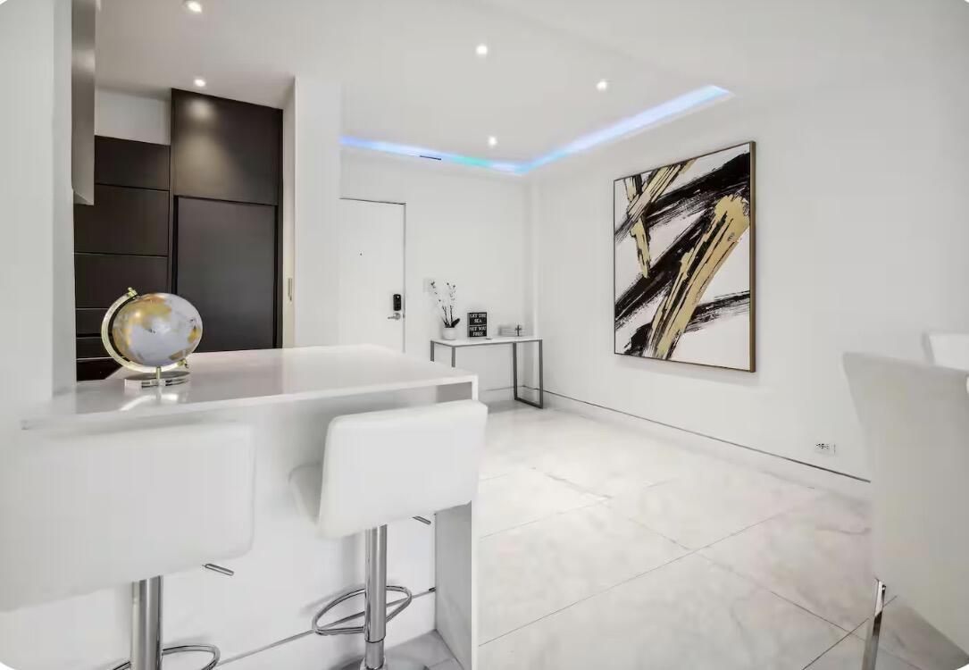 FLAMINGO SOUTH - Residential