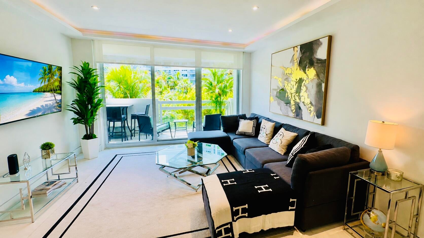 1500 Bay Road 364