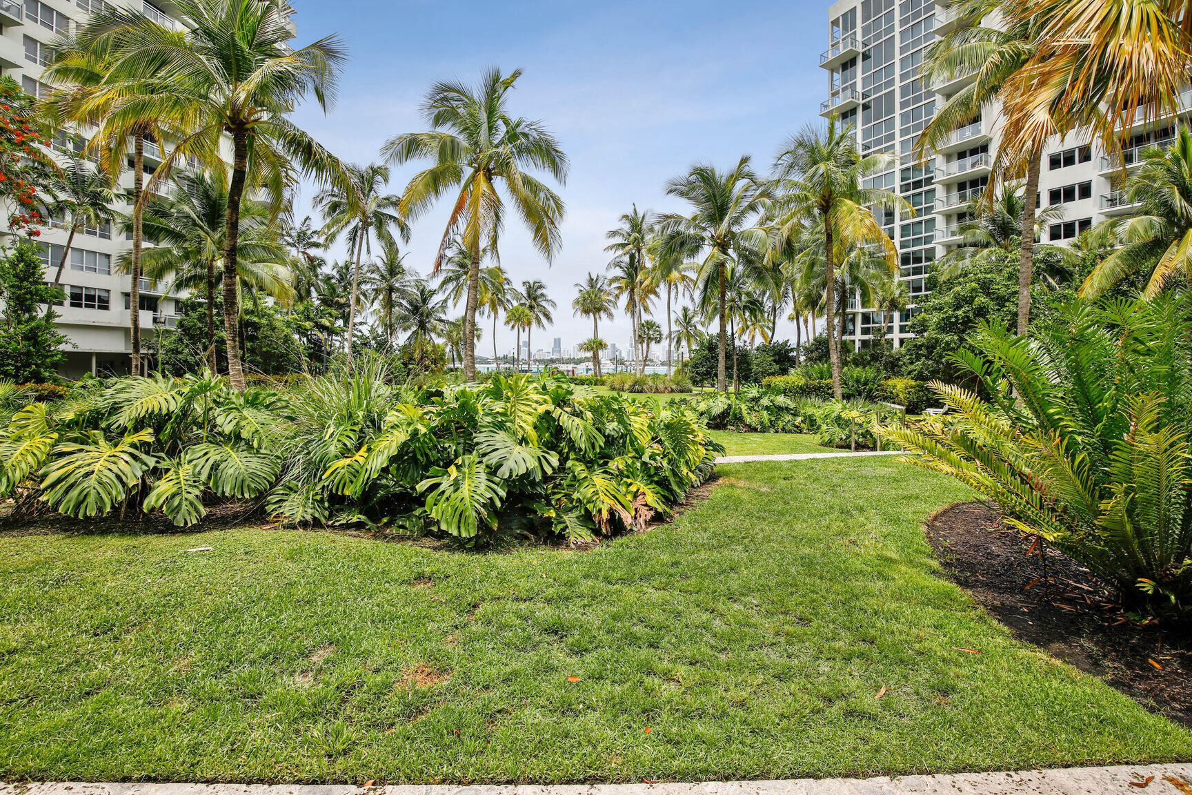 FLAMINGO SOUTH - Residential