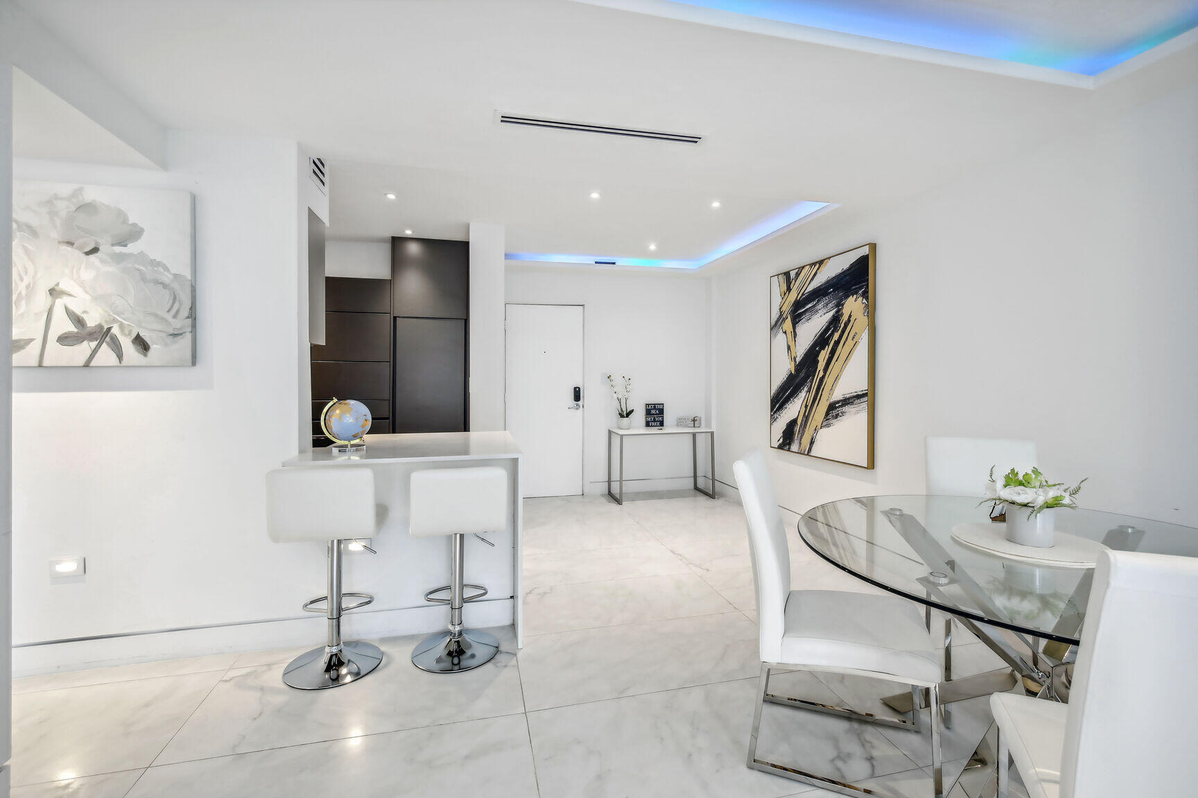 FLAMINGO SOUTH - Residential
