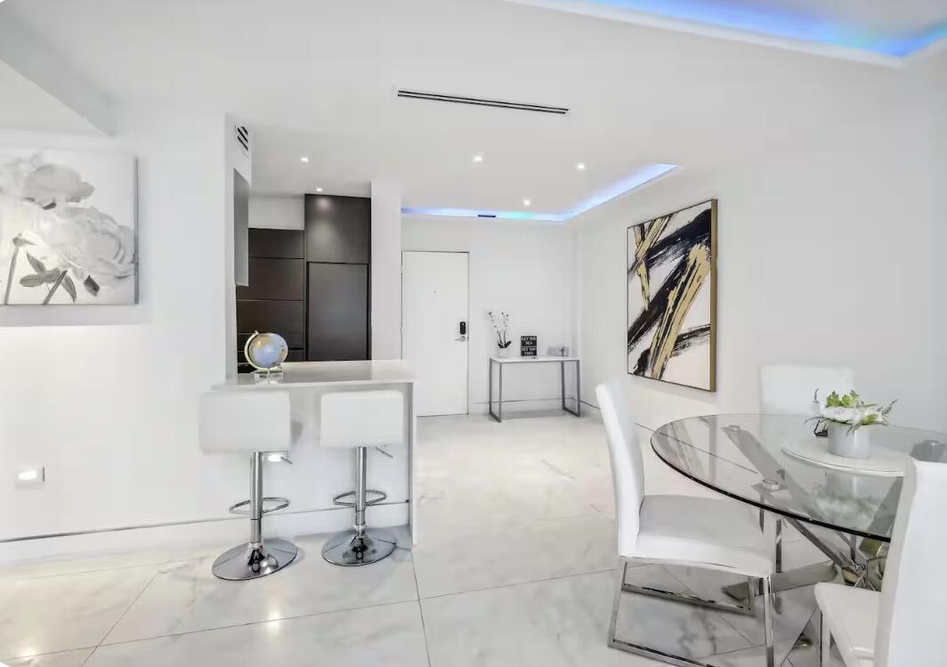 FLAMINGO SOUTH - Residential