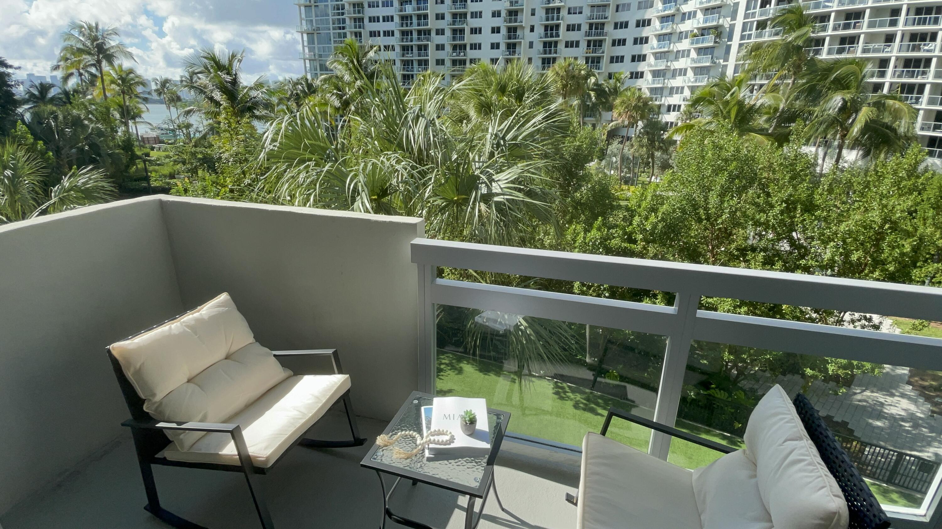 FLAMINGO SOUTH - Residential
