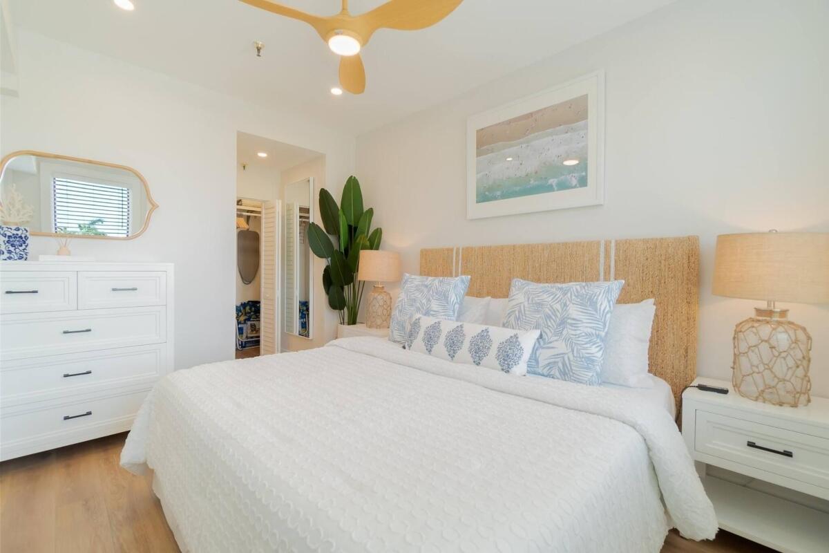 235 Sunrise Avenue Unit 2208