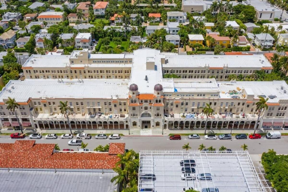 PALM BEACH HOTEL CONDO - Residential