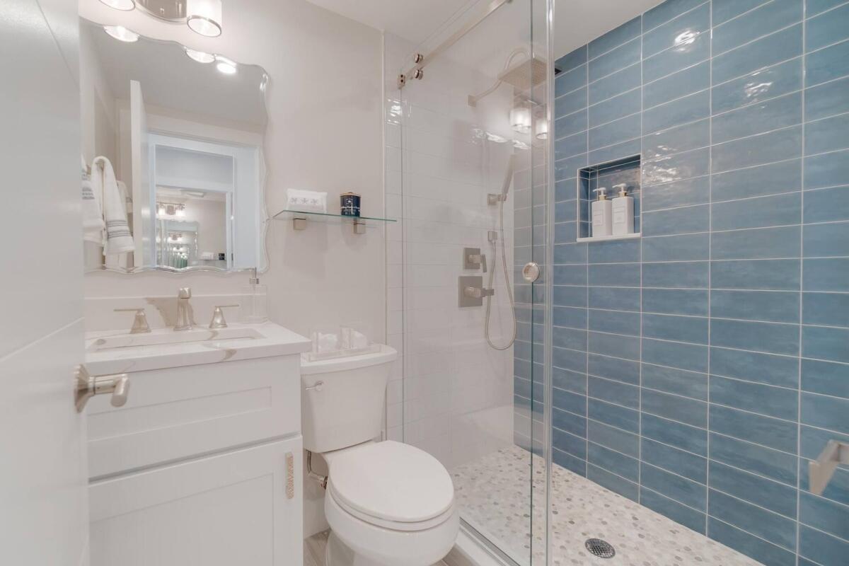 PALM BEACH HOTEL CONDO - Residential