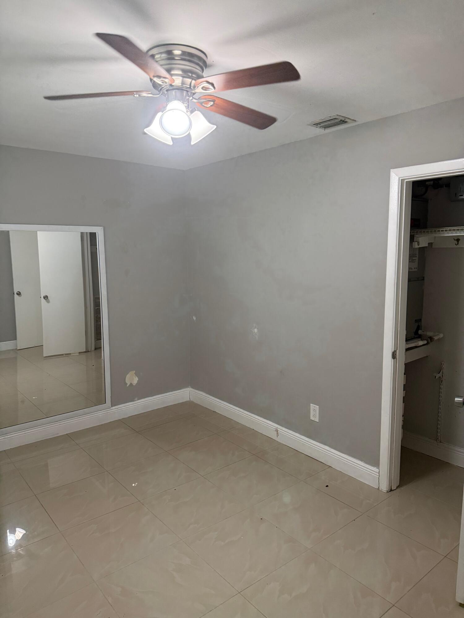 HAVERHILL RIDING ESTS IN - Residential Lease