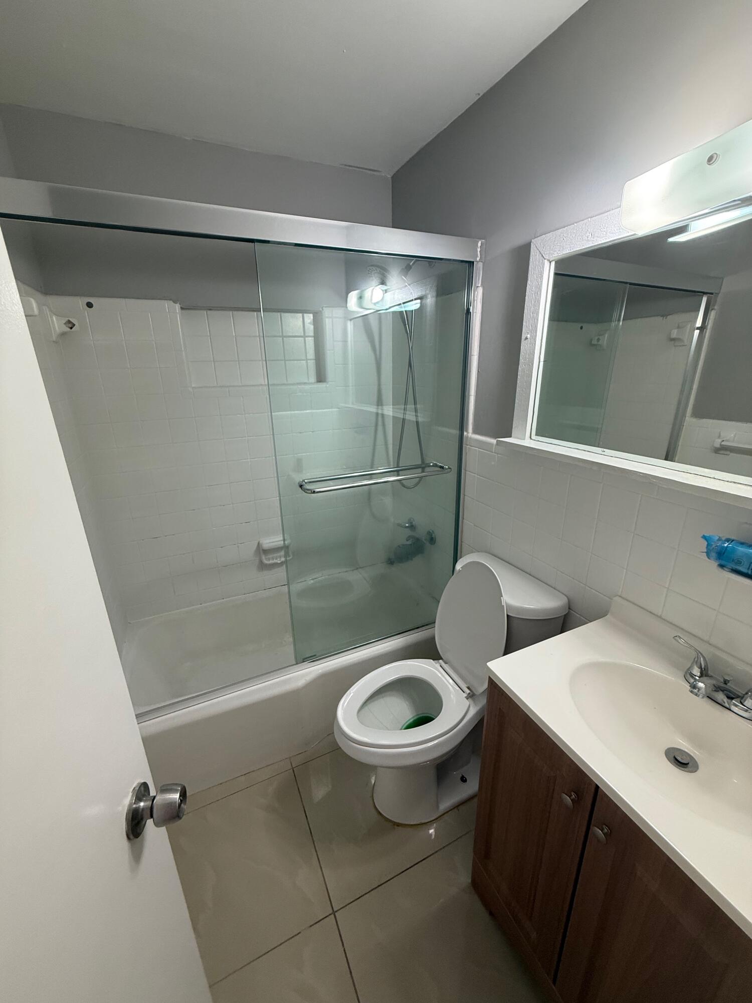 HAVERHILL RIDING ESTS IN - Residential Lease