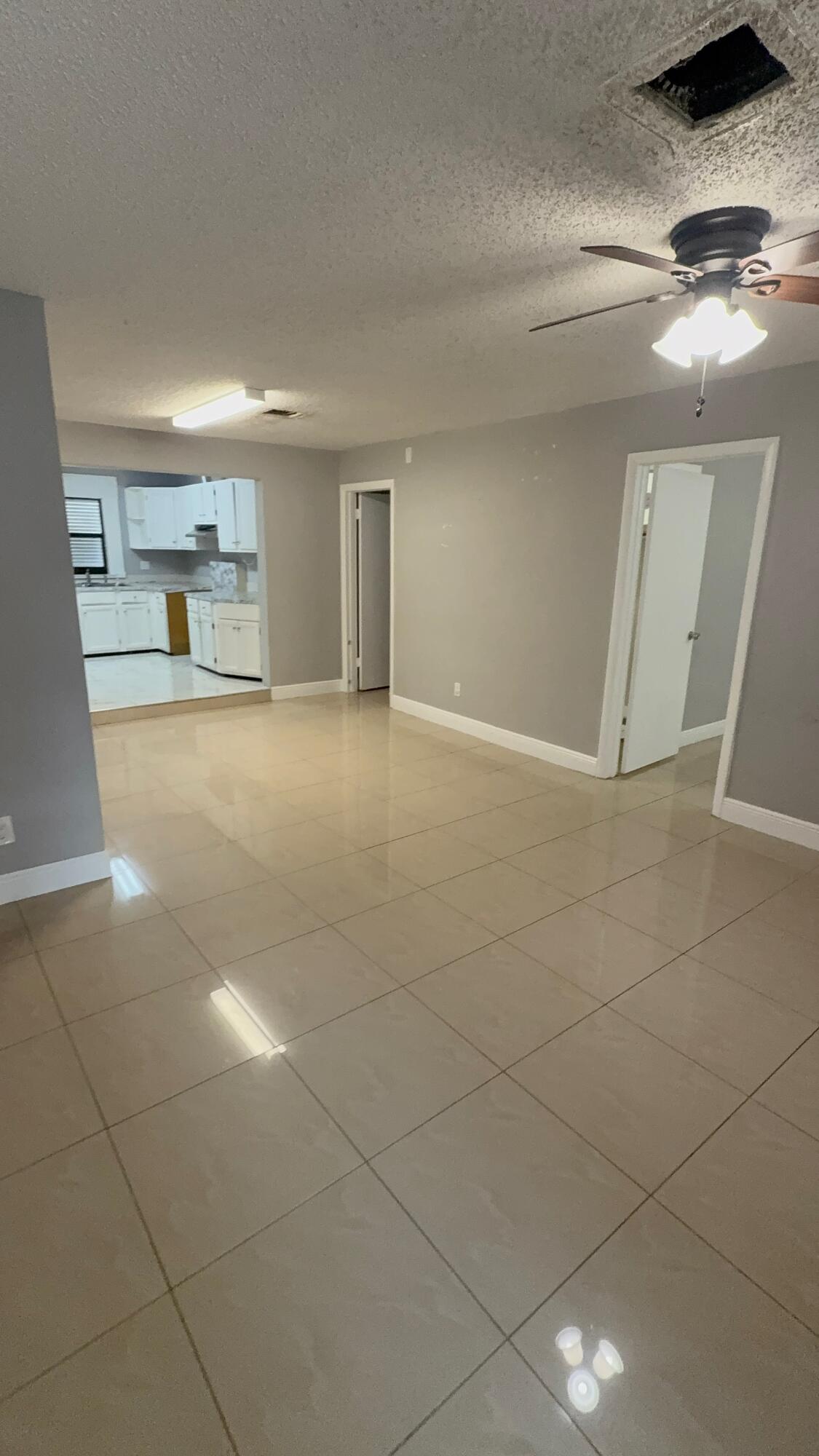 HAVERHILL RIDING ESTS IN - Residential Lease