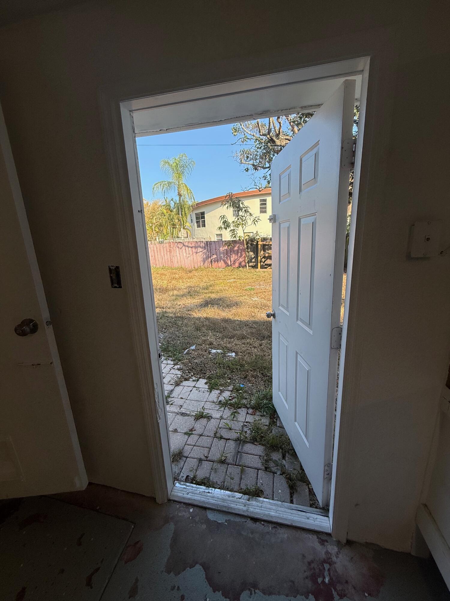 HAVERHILL RIDING ESTS IN - Residential Lease