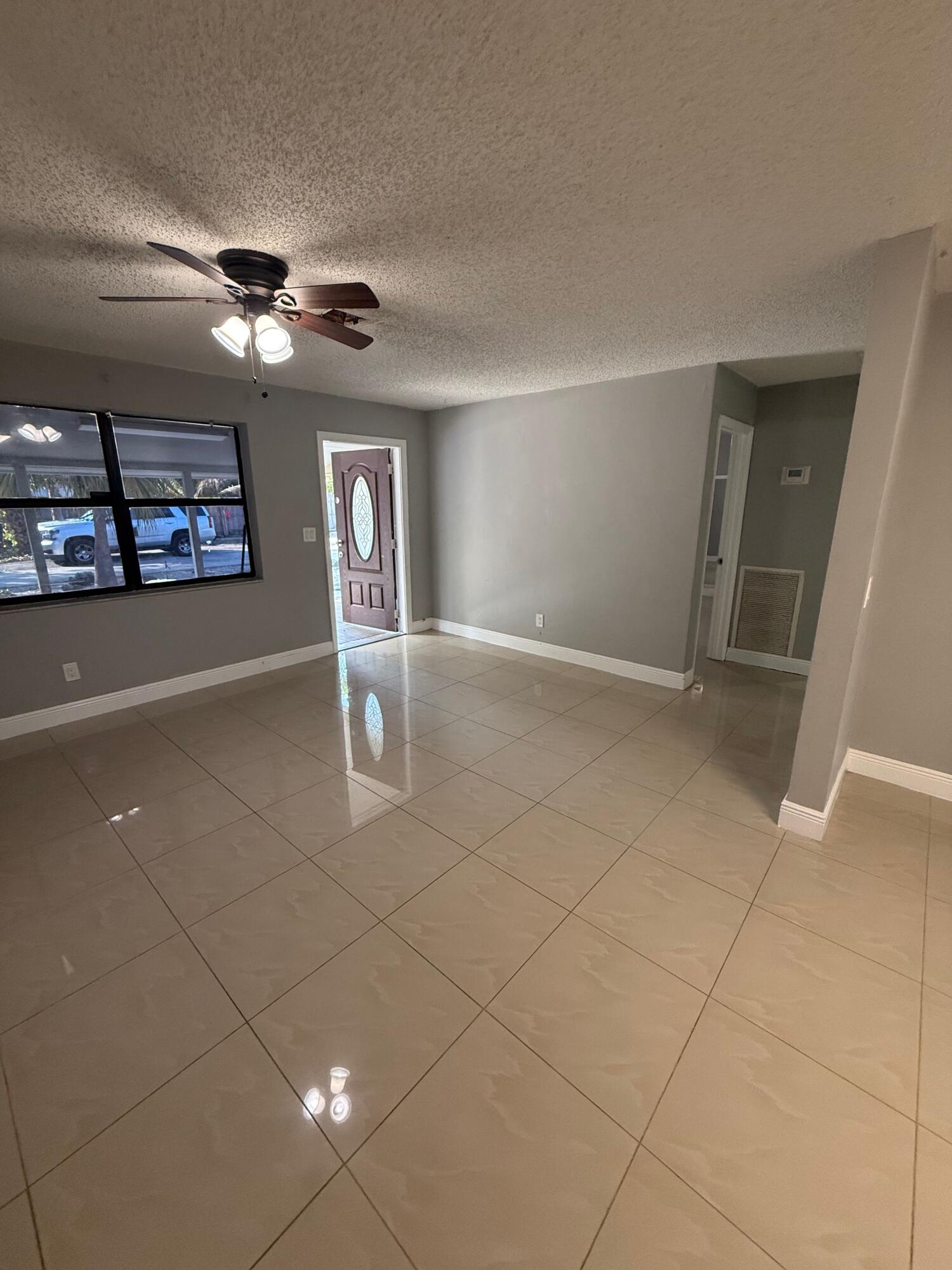 HAVERHILL RIDING ESTS IN - Residential Lease