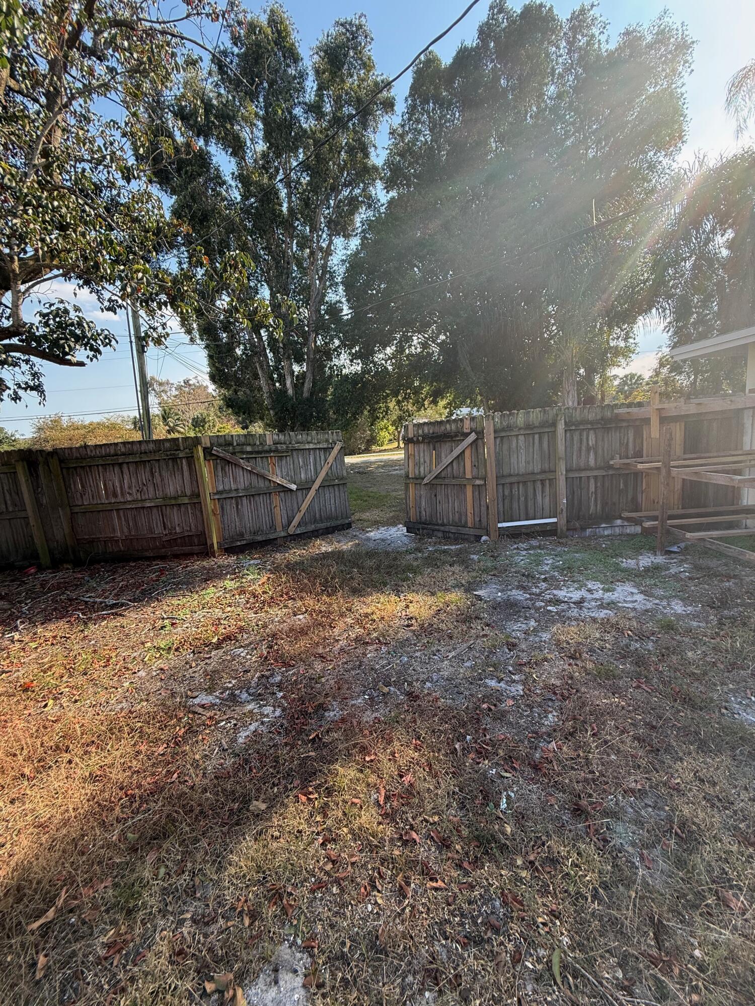 HAVERHILL RIDING ESTS IN - Residential Lease