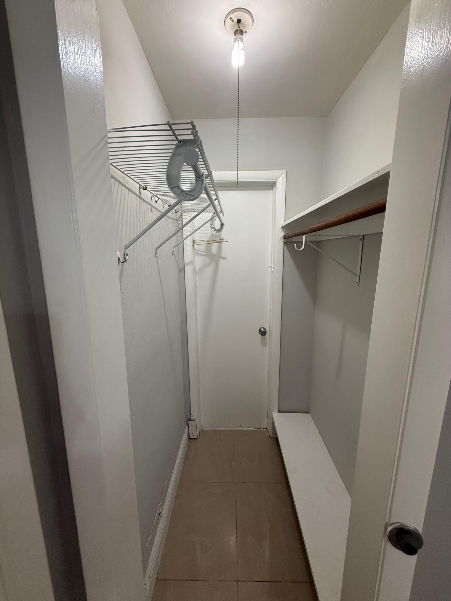 HAVERHILL RIDING ESTS IN - Residential Lease