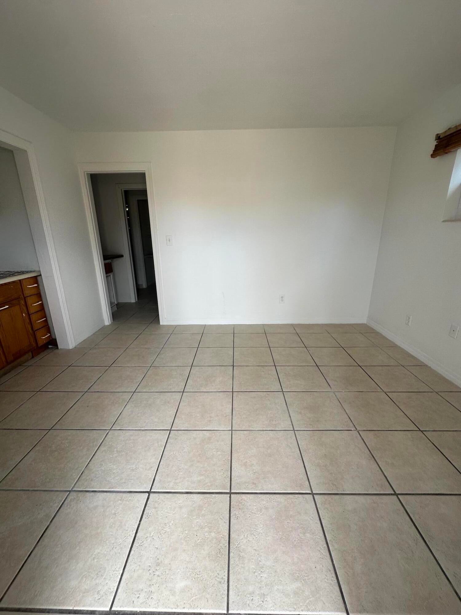4058 N US HIGHWAY 1 C